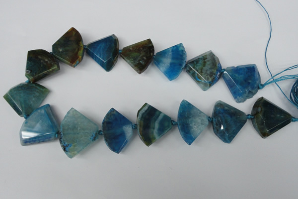 CAG5577 15 inches 22*32mm faceted triangle dragon veins agate beads