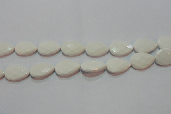 CAG7267 15.5 inches 15*20mm faceted flat teardrop white agate beads