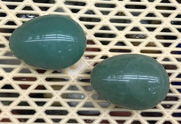 CDN337 35*50mm egg-shaped green aventurine decorations wholesale