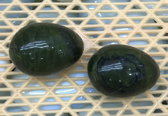 CDN354 35*50mm egg-shaped Canadian jade decorations wholesale