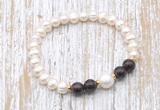 CFB604 6-7mm potato white freshwater pearl & garnet stretchy bracelet