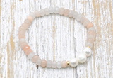 CFB710 faceted rondelle pink aventurine & potato white freshwater pearl stretchy bracelet