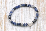 CFB769 faceted rondelle sodalite & potato white freshwater pearl stretchy bracelet