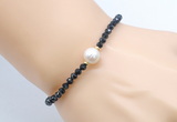 CFB833 4mm faceted round black onyx & potato white freshwater pearl bracelet