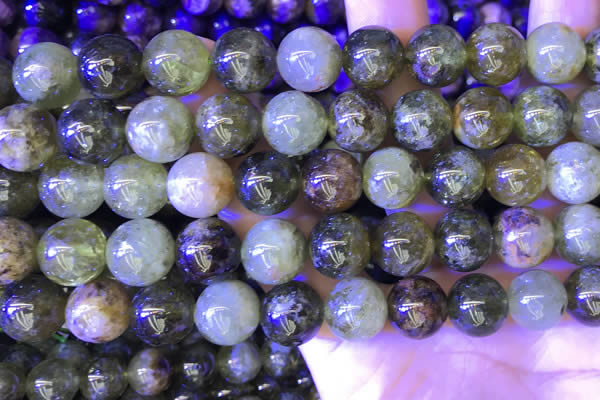 CGA703 15.5 inches 12mm round green garnet beads wholesale