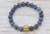 CGB7416 8mm sodalite bracelet with lion head for men or women