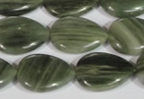 CGH55 15.5 inches 15*20mm flat teardrop green hair stone beads