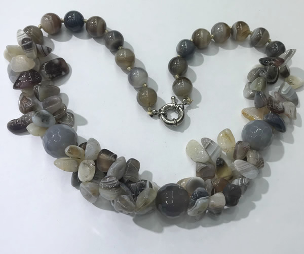 CGN378 19.5 inches round & chips grey agate beaded necklaces