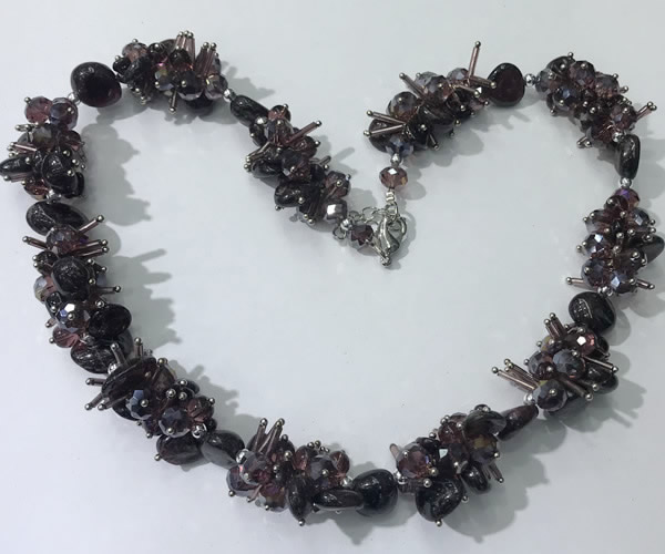 CGN407 19.5 inches chinese crystal & garnet chips beaded necklaces