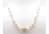 GMN7340 white howlite graduated beaded necklace & bracelet set