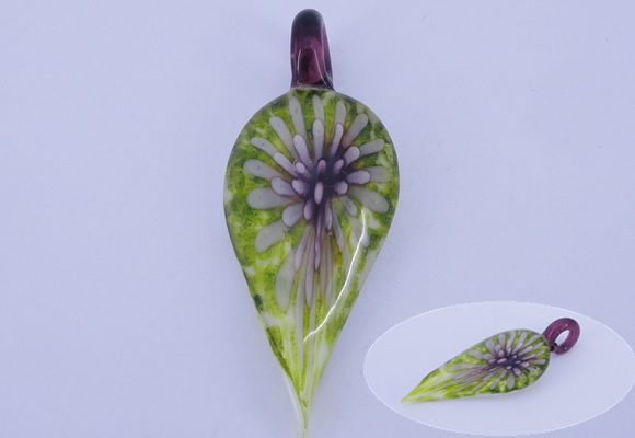 LP89 11*26*65mm leaf inner flower lampwork glass pendants