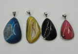 NGP1098 25*30 - 30*45mm freeform druzy agate pendants with brass setting