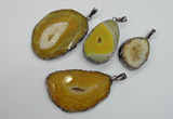 NGP1105 30*40 - 40*55mm freeform druzy agate pendants with brass setting