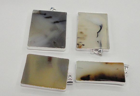 NGP1153 25*35mm - 40*50mm freeform agate pendants with brass setting