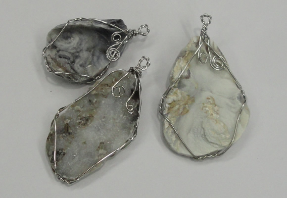 NGP1314 30*40mm - 40*60mm freeform agate pendants with brass setting