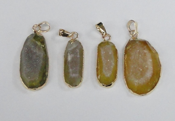 NGP2391 12*25mm - 20*30mm freeform druzy agate pendants