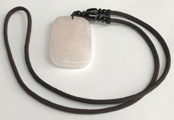 NGP5595 Rose quartz rectangle pendant with nylon cord necklace