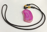 NGP5658 Agate freeform pendant with nylon cord necklace