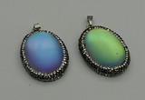 NGP7358 25*25mm oval glass pendants wholesale