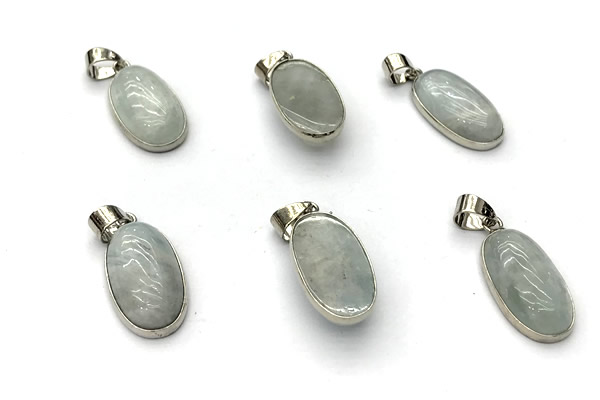 NGP9869 12*20mm oval aquamarine pendant