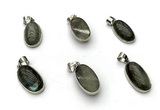 NGP9873 12*20mm oval labradorite pendant