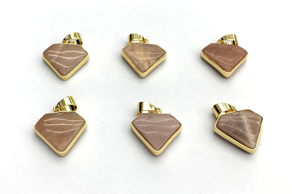 NGP9883 14*16mm faceted sunstone pendant