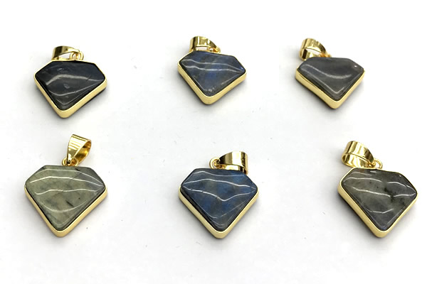 NGP9887 14*16mm faceted labradorite pendant